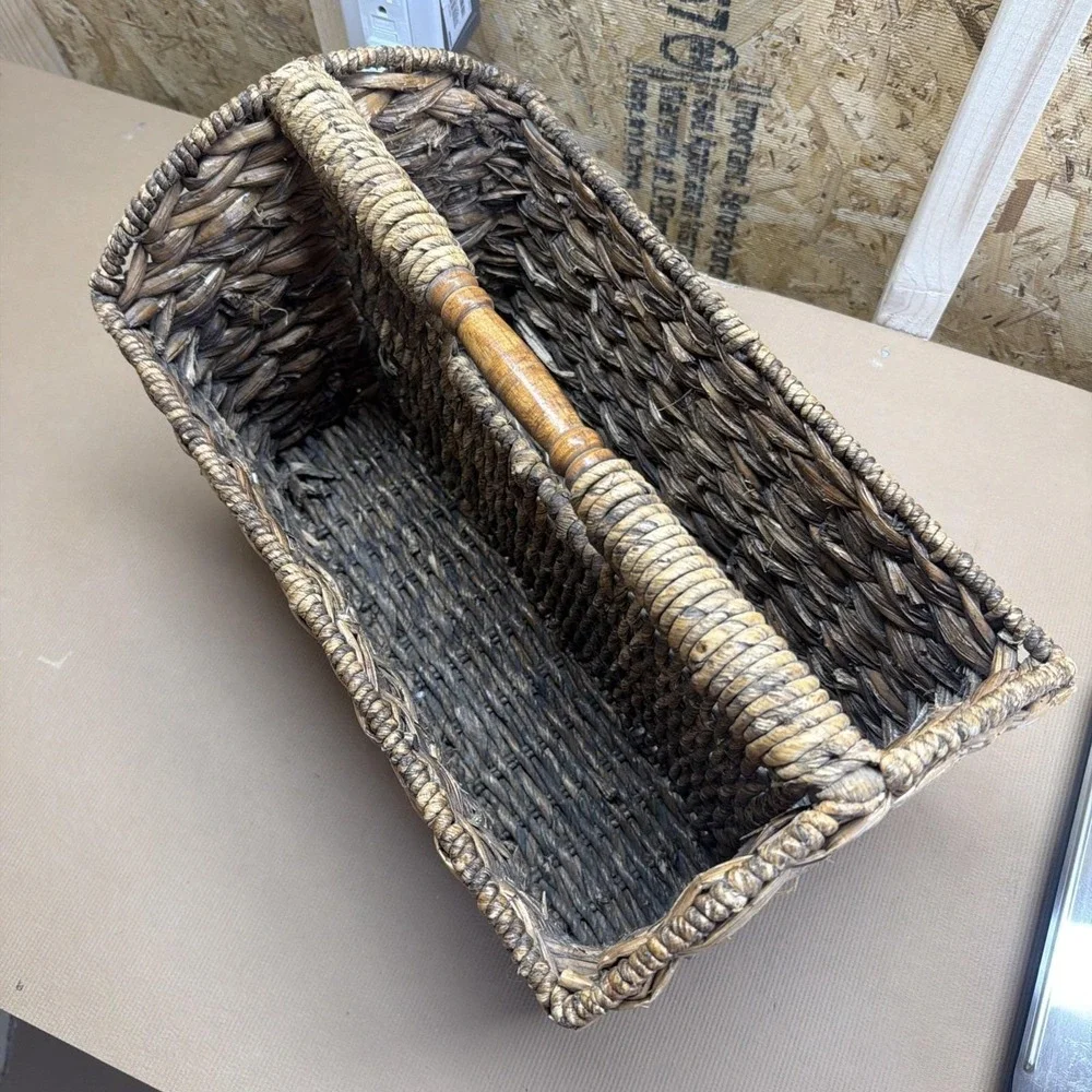 Vtg Woven Hyacinth Reed And Tree Fiber Divided Magazine Holder Wooden Handle 16